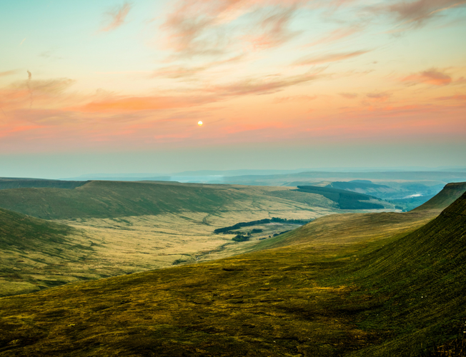 Best Walks in the Brecon Beacons & Snowdonia